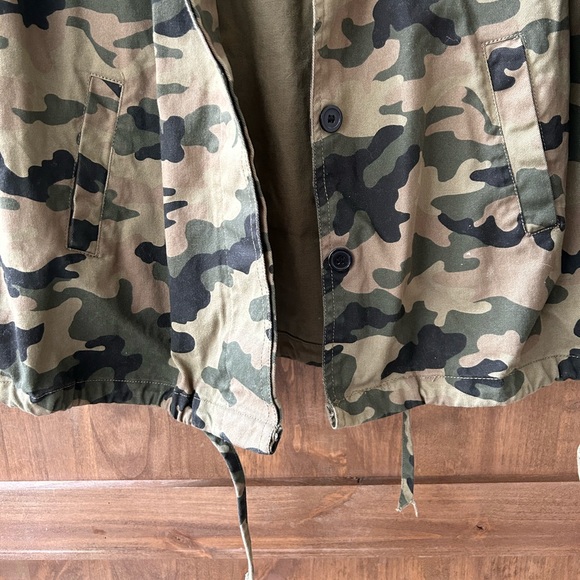 Military Jacket / Shacket - Picture 3 of 3